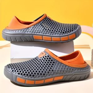 2026 New Men's Mesh Clogs, Lightweight Water Shoes, Breathable Beach Pond Slippers